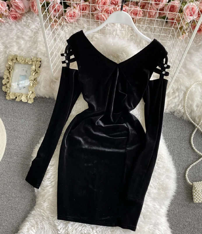 Black velvet short dress long sleeve dress  1300