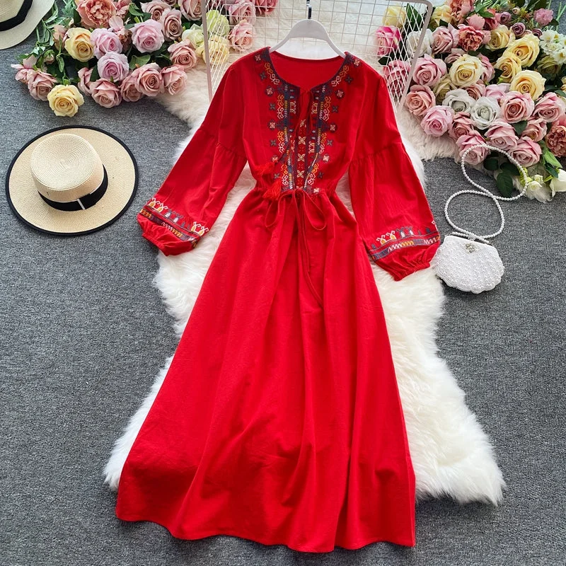 Cute embroidered long sleeve dress  484