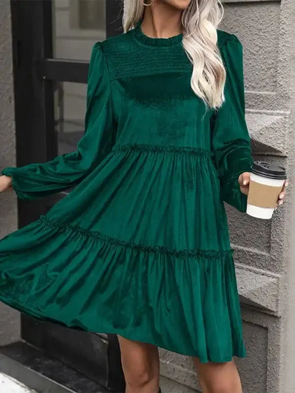 New women’s green velvet long sleeve dress