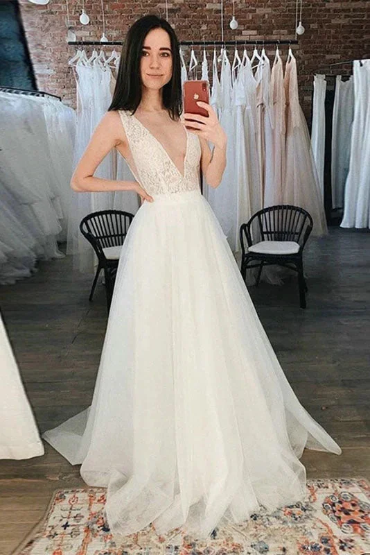 Tulle Beach Wedding Dress Deep V-Neck Lace A-line Bridal Dress Boho Wedding Gown OKW22